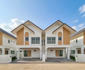 บ้านแฝดสองชั้นให้เช่า 3 ห้องนอน 3 ห้องน้ำ ทำเลสันทราย ในโครงการคุณภาพ | รหัส ASS-H1115