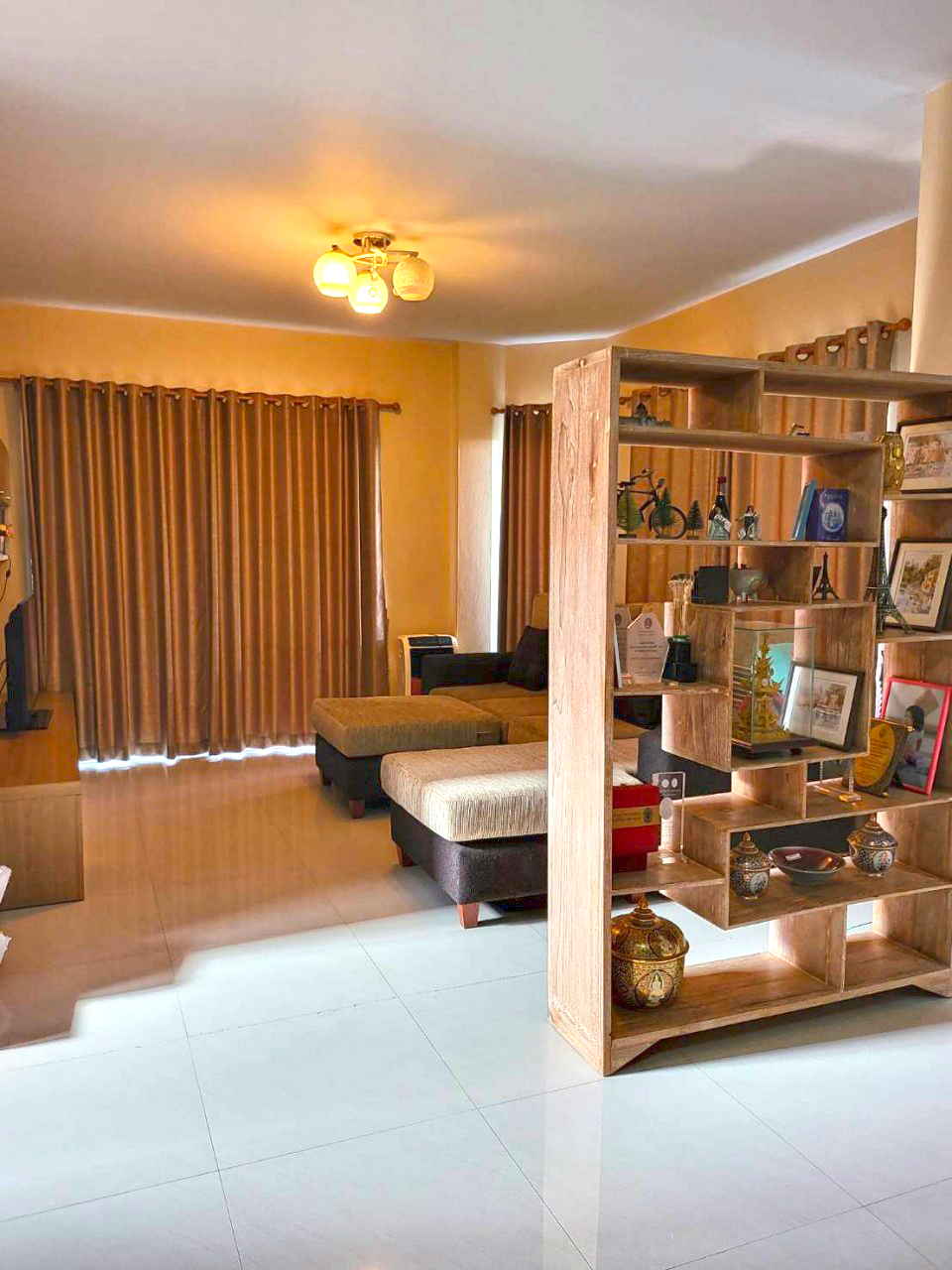 บ้านเดี่ยวสองชั้นให้เช่า ทำเลดี เดินทางสะดวก 5A1-H0236