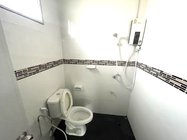 บ้านเดี่ยวสองชั้นให้เช่า ทำเลดี ตำบลนางแล จังหวัดเชียงราย 5A2-H0186