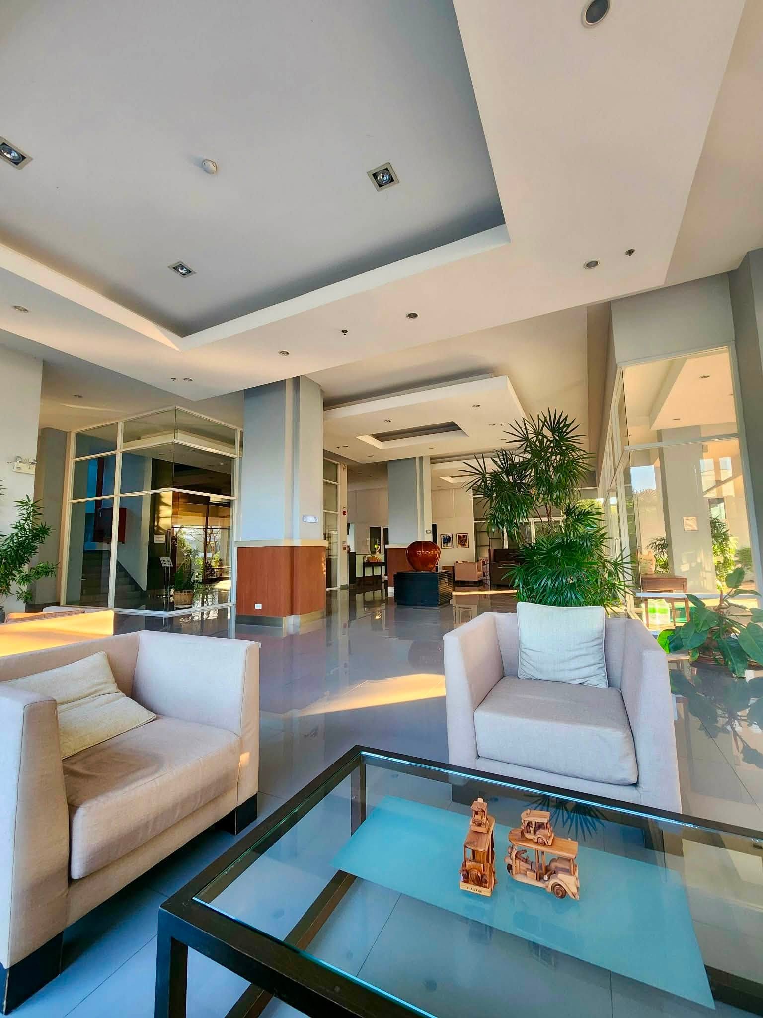 คอนโดให้เช่า The Convention Condominium ห้องมุม A1-C0446