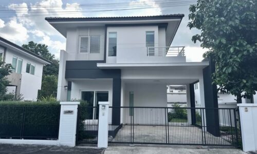 บ้านเดี่ยวสองชั้น ในโครงการคุณภาพ บรรยากาศส่วนตัวและเงียบสงบ A3-H0308