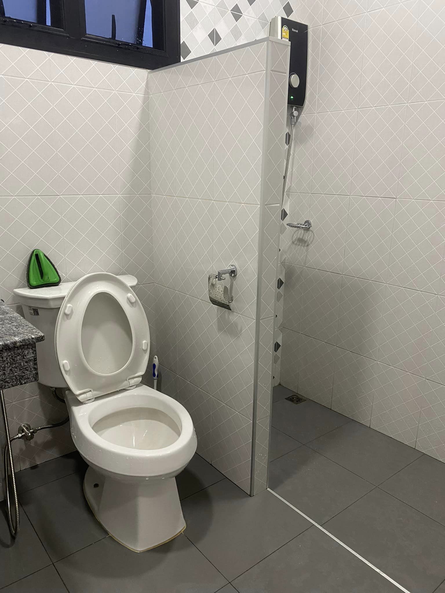 บ้านเดี่ยวสองชั้น พื้นที่กว้างขวาง สภาพพร้อมอยู่ ทำเลไชยสถาน A5-H0541