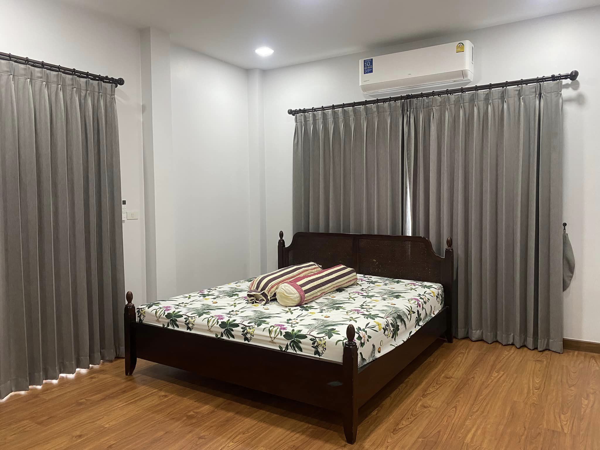 บ้านเดี่ยวสองชั้น พื้นที่กว้างขวาง สภาพพร้อมอยู่ ทำเลไชยสถาน A5-H0541