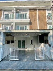 ทาวน์โฮมสามชั้นให้เช่า เมืองเชียงใหม่ | รหัส A5-T0040