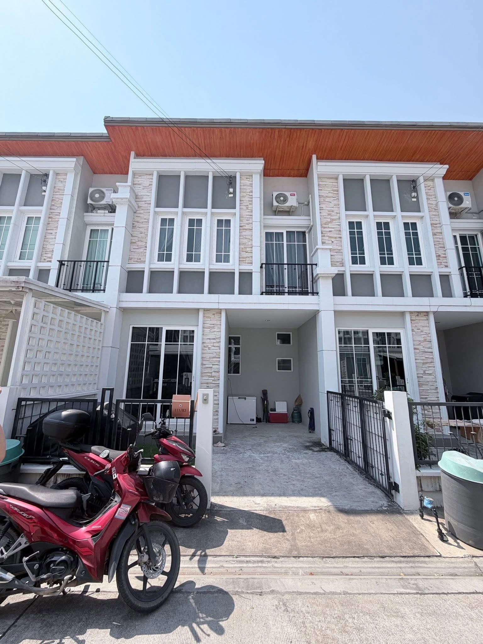 ทาวน์โฮมสองชั้นให้เช่า ทำเลดี ใจกลางเมืองเชียงใหม่ A5-T0249