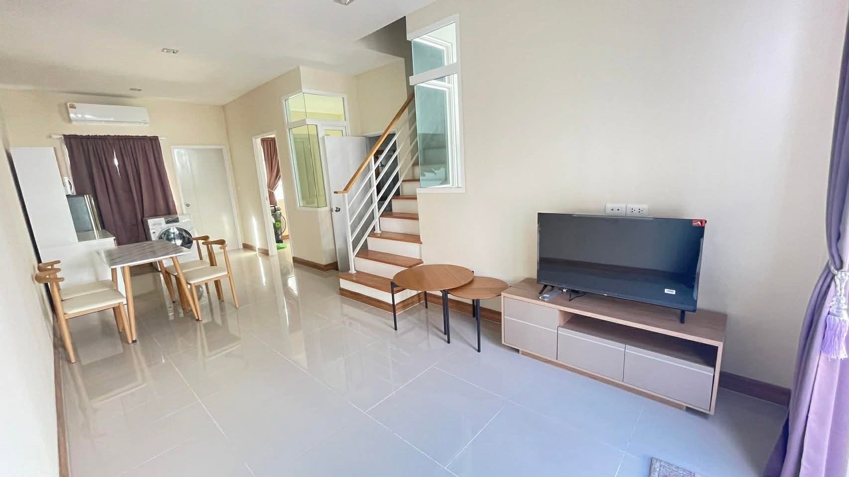 ทาวน์โฮมสองชั้นให้เช่า ทำเลดี ใจกลางเมืองเชียงใหม่ A5-T0249