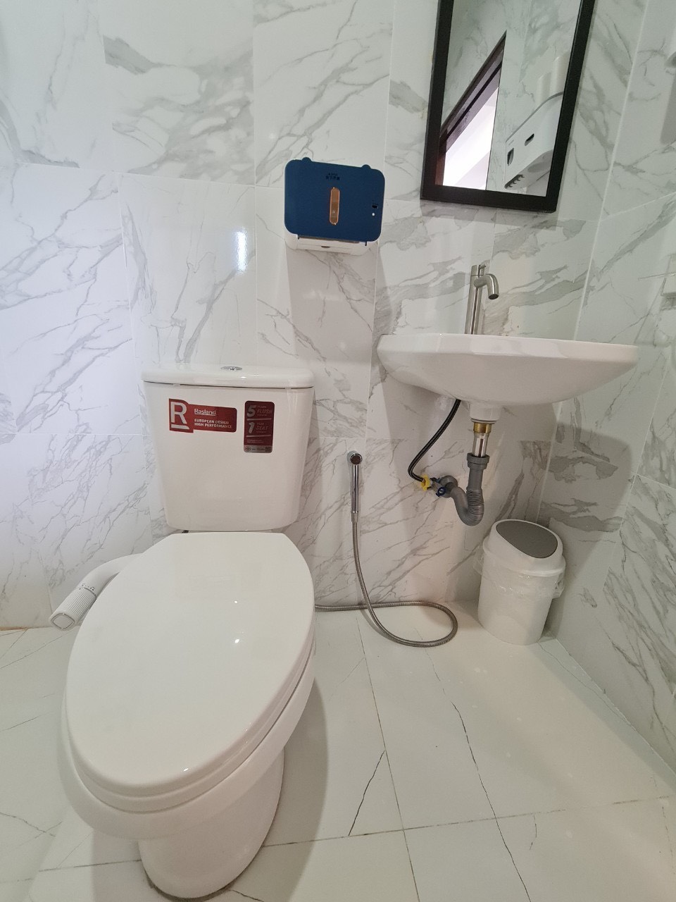 Pool Villa 3 ชั้น สไตล์ Modern พร้อมสระว่ายน้ำส่วนตัว A5-V0027