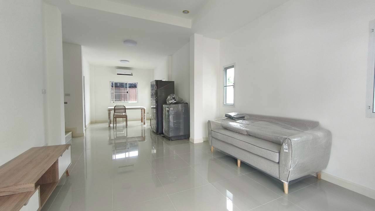 ให้เช่าบ้านเดี่ยวสองชั้น ม.เจ้าคุณ เฟส 7 ทำเลดี เดินทางสะดวก A7-H0710