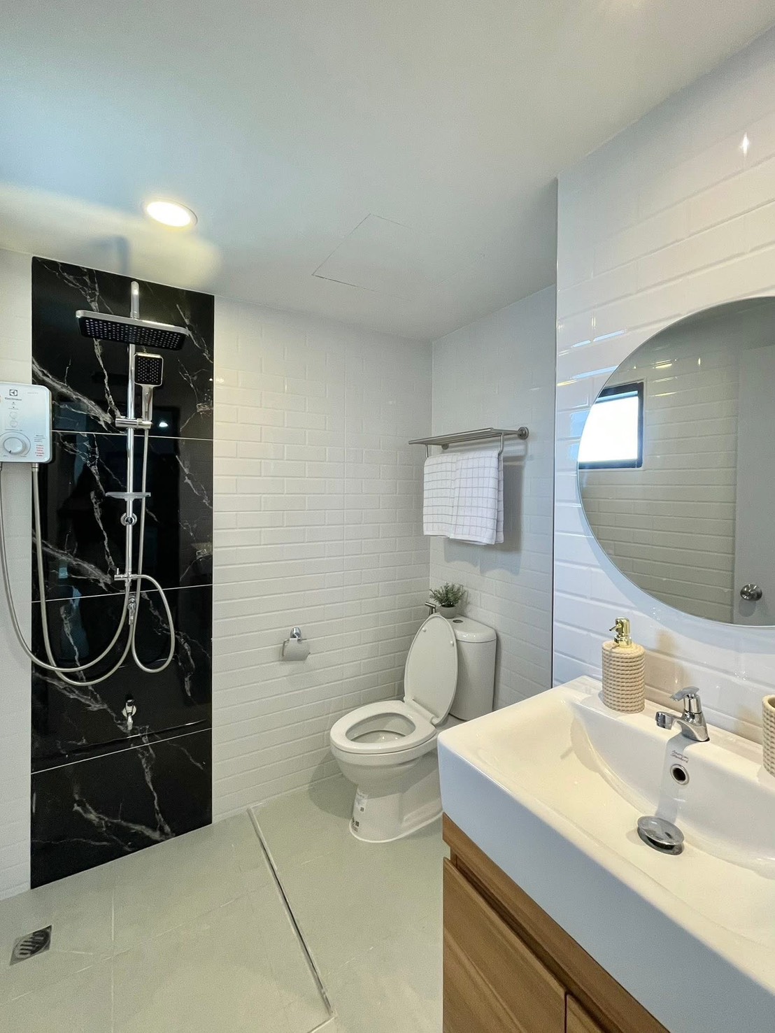คอนโดให้เช่า Airport Home Condo ทำเลดี เดินทางสะดวก A8-C0898