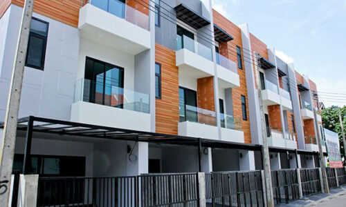 ทาวน์เฮ้าส์ 3 ชั้น ทำเลศักยภาพใจกลางเมืองเชียงใหม่ A9-T0121