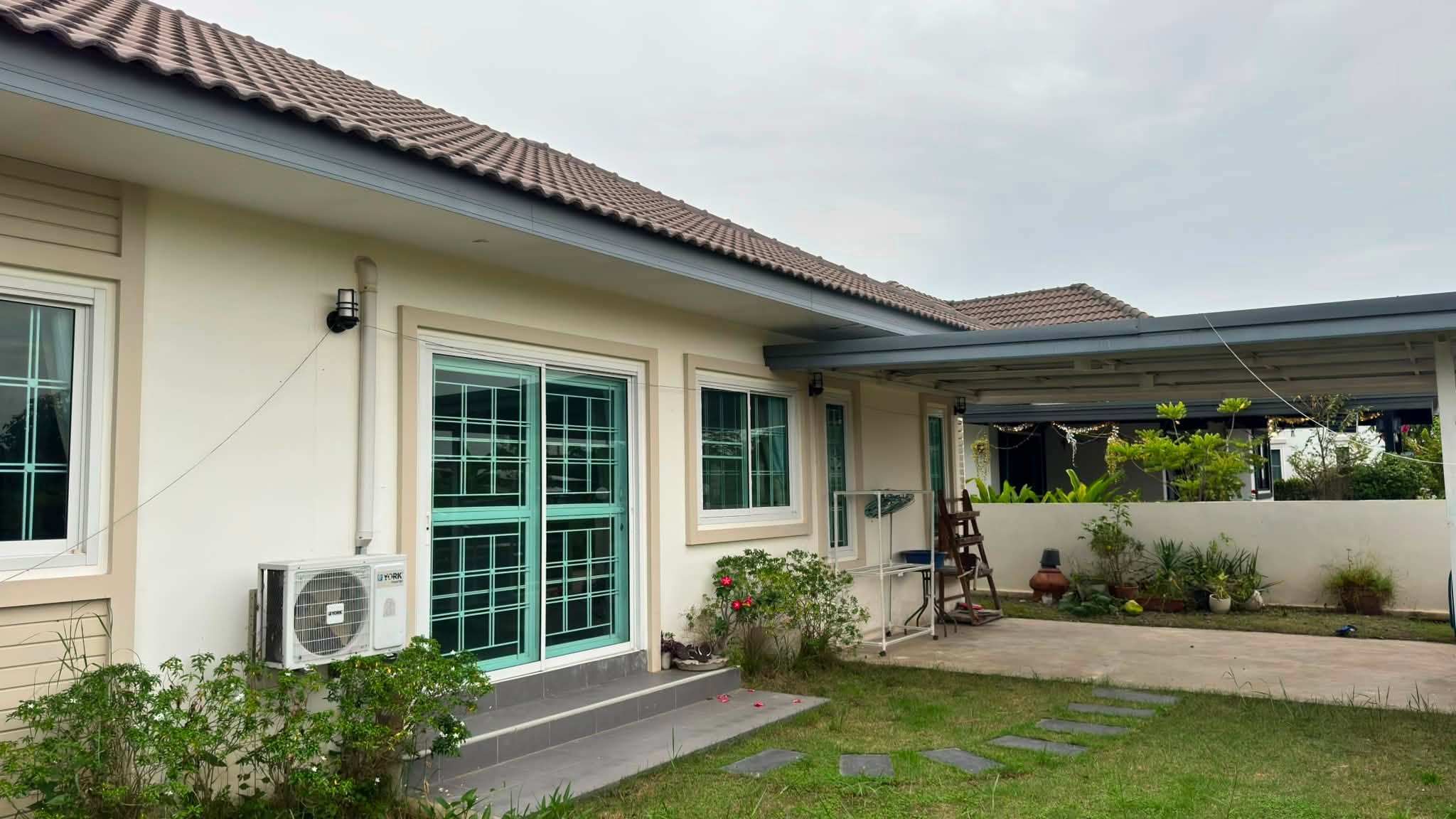 บ้านเดี่ยวชั้นเดียวบรรยากาศส่วนตัว ในทำเลสันปูเลย ADK-H0325