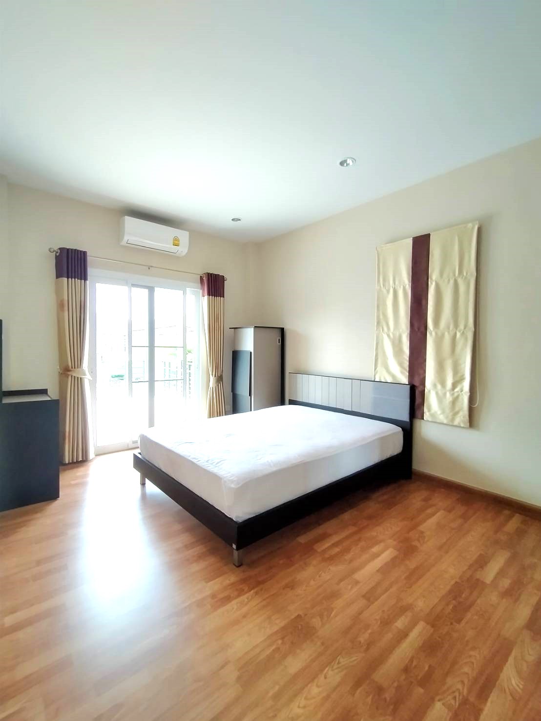 ให้เช่าบ้านเดี่ยวสองชั้น โครงการแสนสราญ (Modchic) AHD-H0300