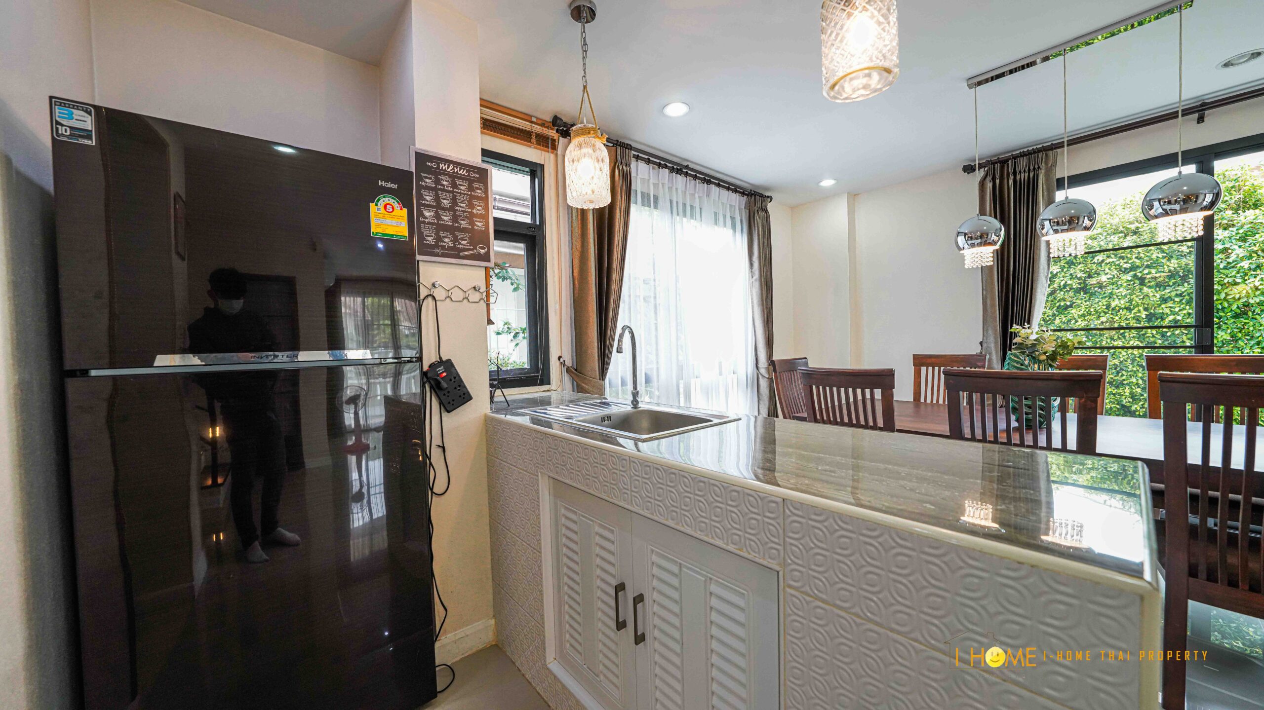 บ้านเดี่ยวสองชั้นให้เช่า ทำเลดี ย่านเศรษฐกิจหลัก AHD-H0732
