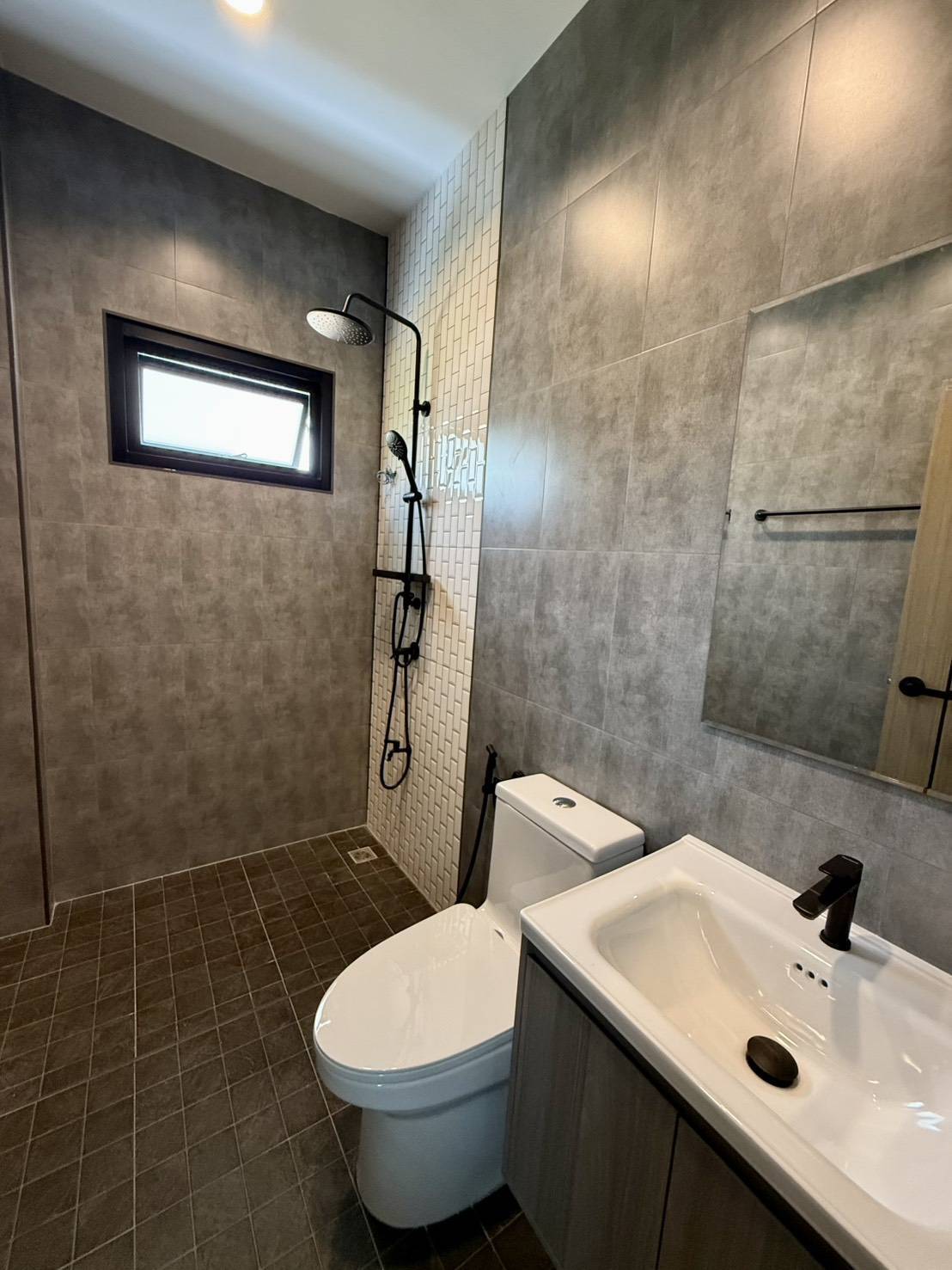 บ้านเดี่ยวสองชั้นให้เช่า ทำเลเงียบสงบ ใกล้แหล่งเศรษฐกิจ AHD-H1167