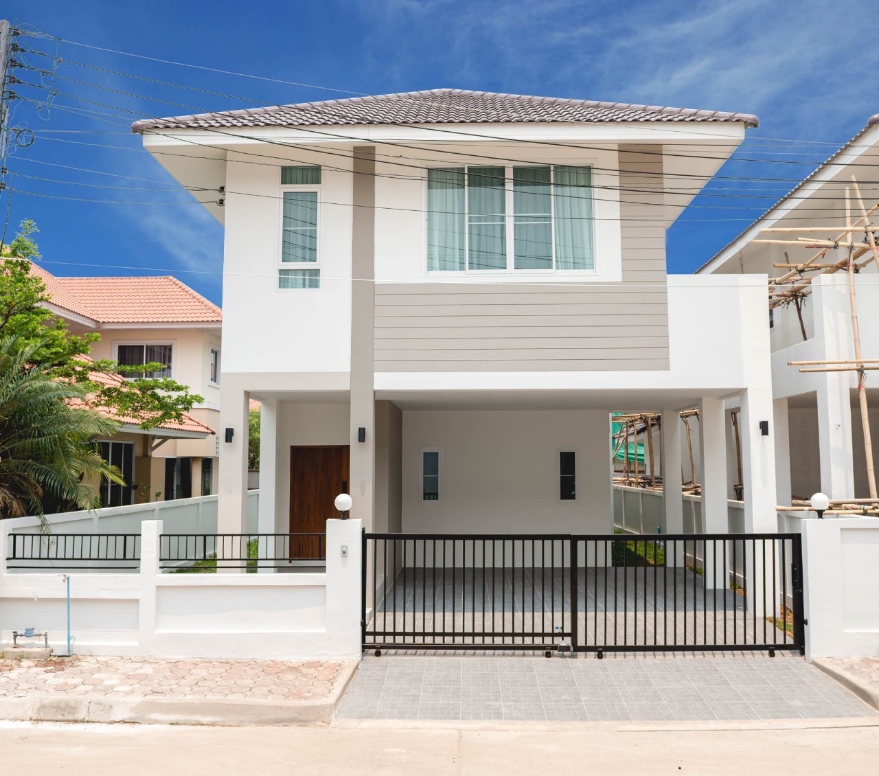 บ้านเดี่ยวสองชั้นทำเลศักยภาพ สันผักหวาน AHD-H1340