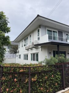 บ้านเดี่ยวสองชั้นให้เช่า ทำเลดี บรรยากาศเงียบสงบในโครงการหางดง AHD-H1342