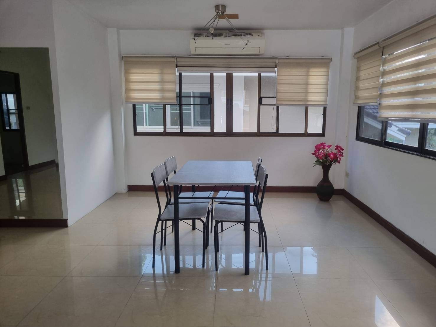 บ้านเดี่ยว 3 ชั้นให้เช่า แม่ริม – เลี้ยงสัตว์ได้ AMR-H0318