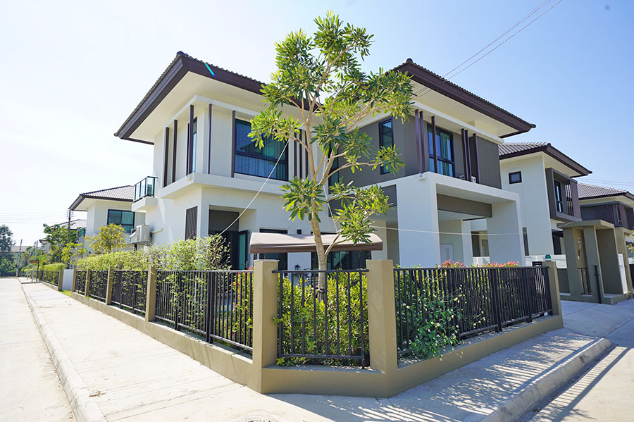 ให้เช่าบ้านเดี่ยวสองชั้น พร้อมสระว่ายน้ำในโครงการ ASP-H0298