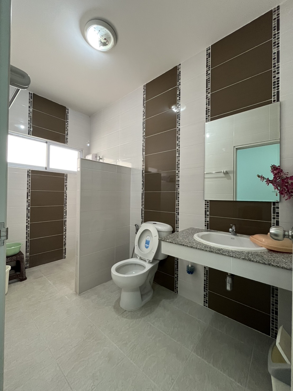 บ้านเดี่ยวสองชั้นให้เช่า ทำเลดีเยี่ยมย่านสันกำแพง ASP-H0495
