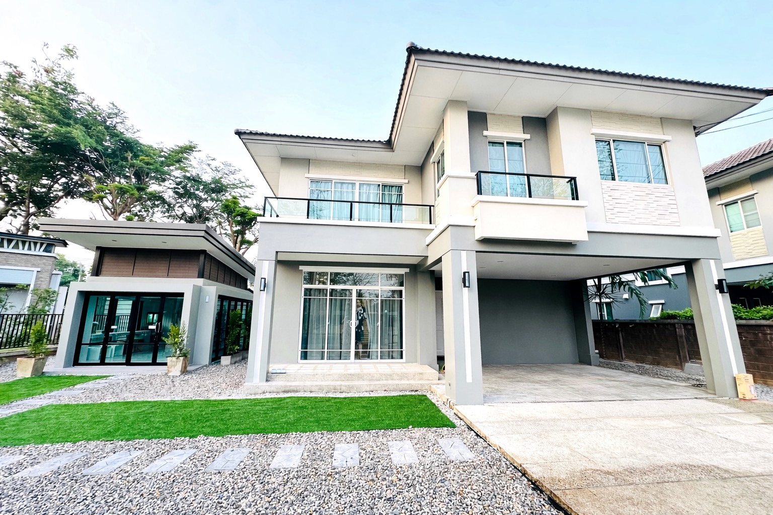 บ้านเดี่ยวสองชั้นทำเลดี ตอบโจทย์ชีวิตครอบครัว Pet Friendly ASP-H0780