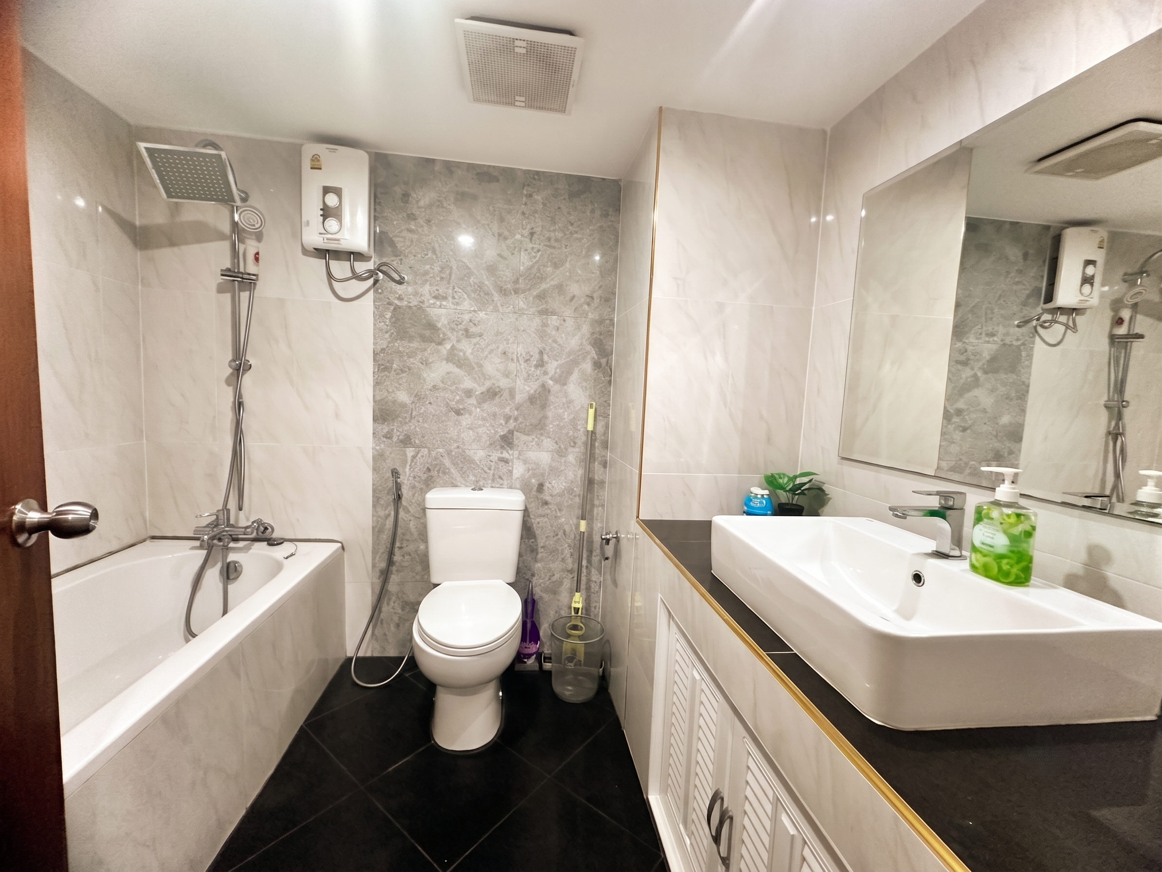 ให้เช่าคอนโด Hillside Condo 4 วิวดอยสุเทพ A9-C1371