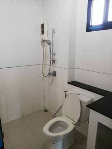 บ้านในโครงการที่ให้ความรู้สึกสงบกลางเมืองเชียงราย 5A2-H0073
