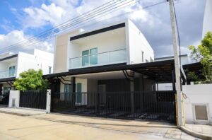 บ้านที่ไม่ได้มีดีแค่ “กว้าง” แต่มีพื้นที่ให้ใช้ชีวิตจริง A2-H0156
