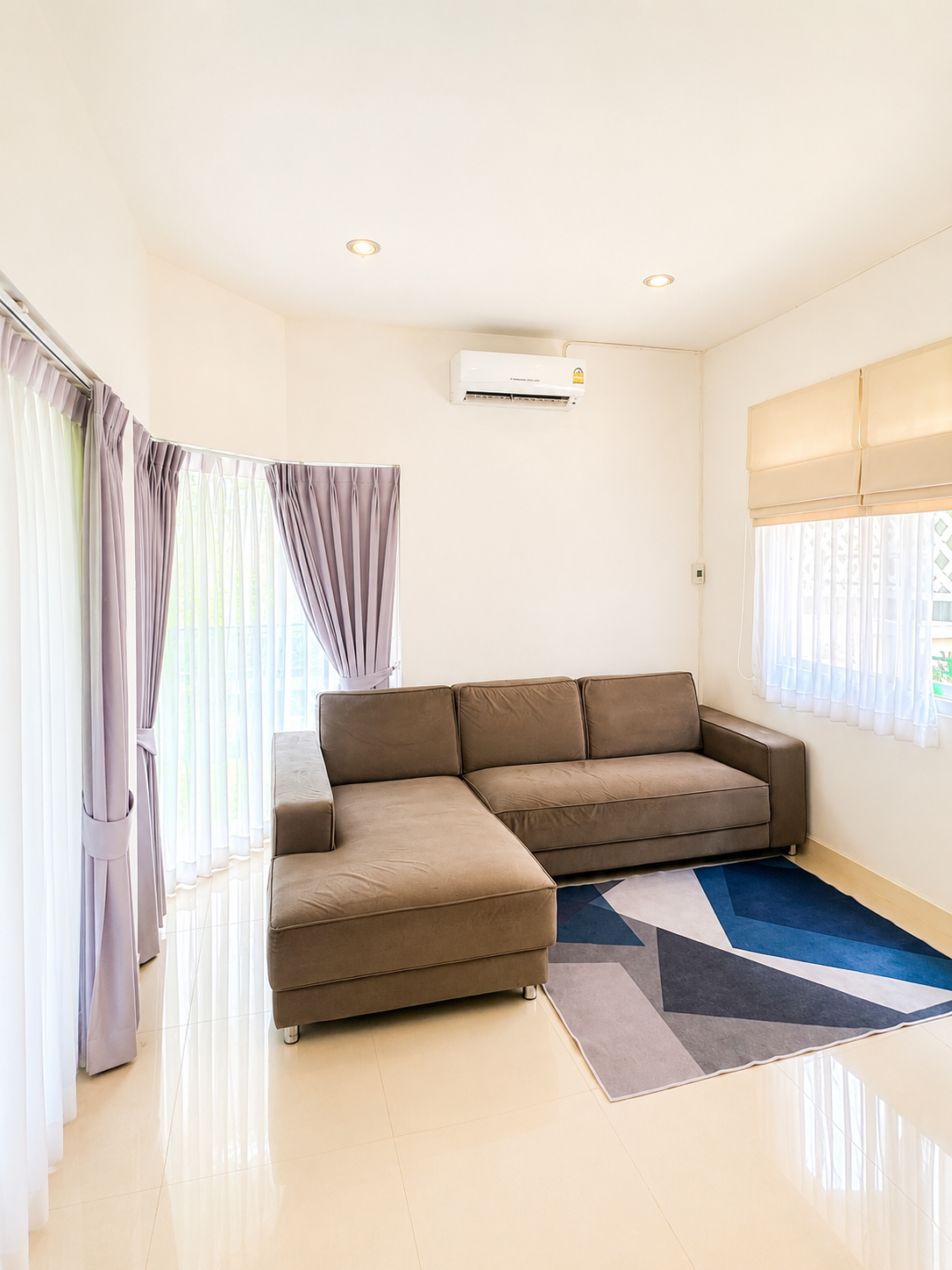 บ้านเดี่ยวสองชั้นให้เช่า พื้นที่กว้างขวาง เป็นส่วนตัว A5-H0751
