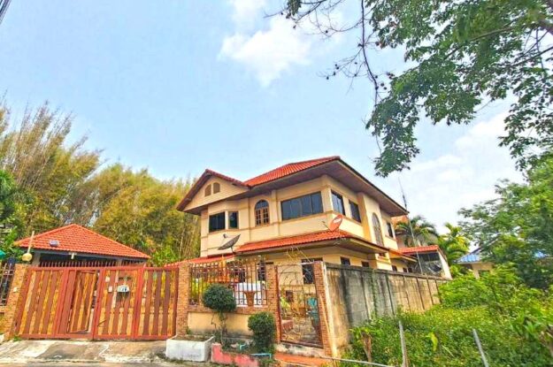 บ้านเดี่ยวสวนกว้าง ดอยสะเก็ด | พื้นที่ 350 ตร.ม. สำหรับครอบครัวใหญ่ ADK-H0313