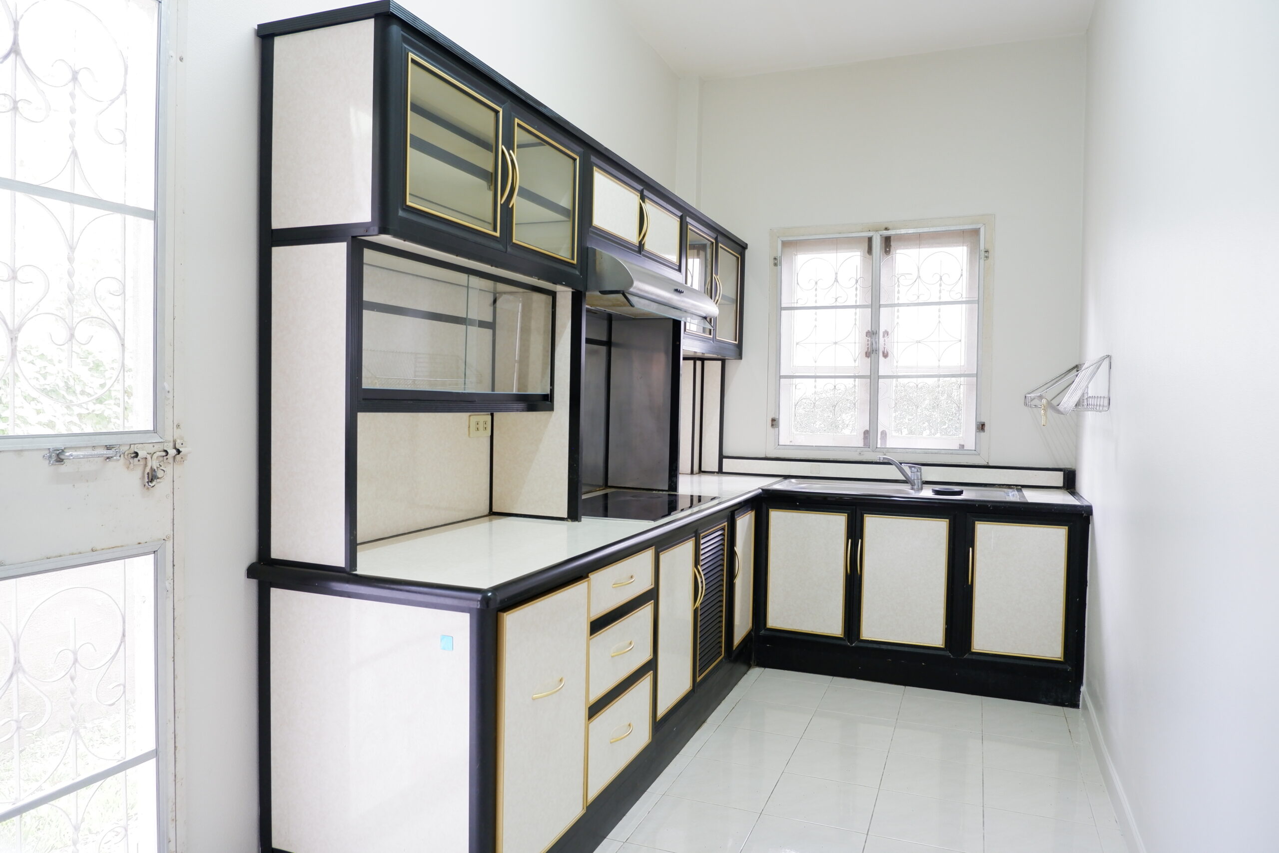 บ้านเดี่ยวสองชั้นให้เช่า พื้นที่กว้าง บรรยากาศส่วนตัว ดอยสะเก็ด ADK-H0456