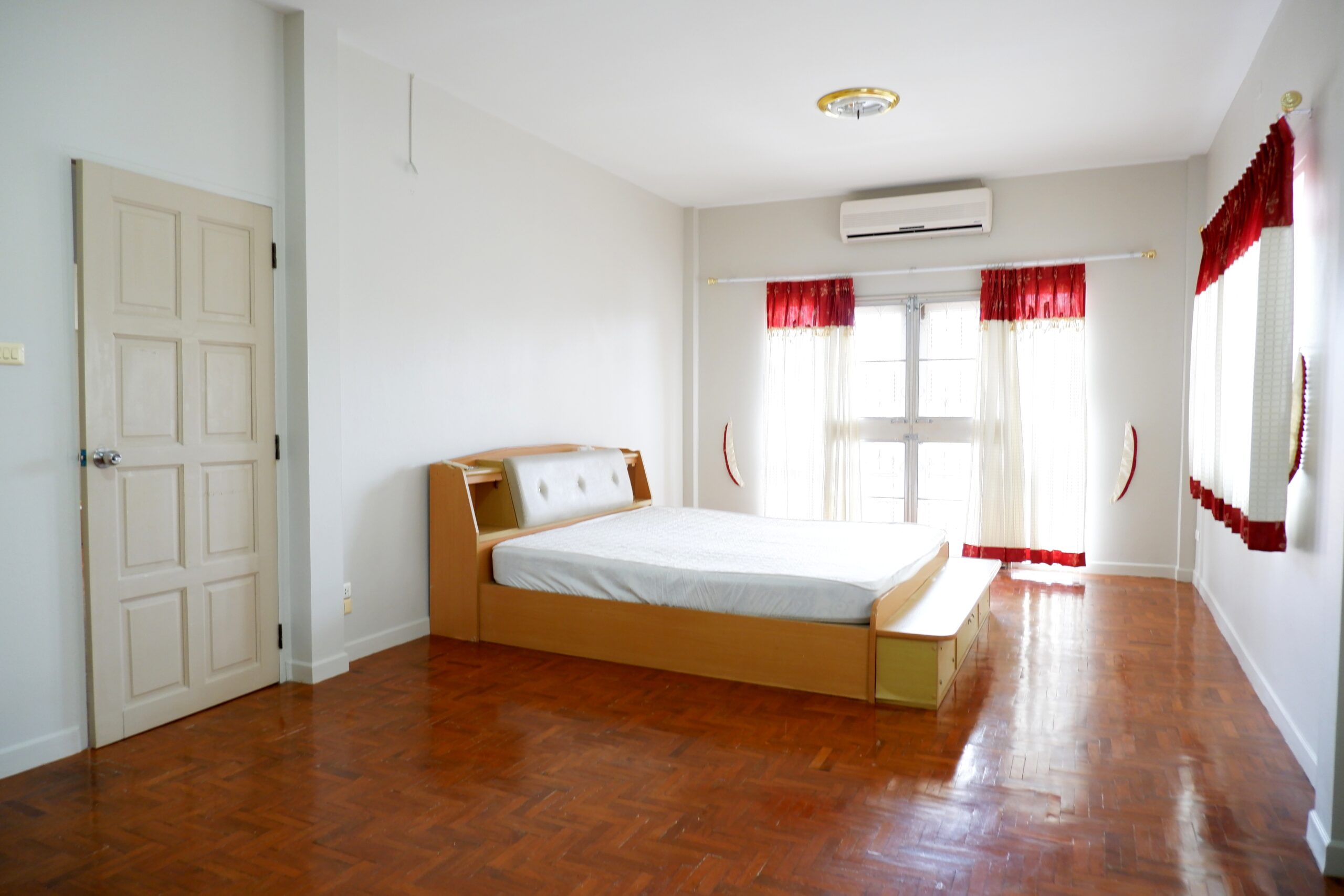 บ้านเดี่ยวสองชั้นให้เช่า พื้นที่กว้าง บรรยากาศส่วนตัว ดอยสะเก็ด ADK-H0456
