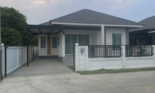 บ้านเดี่ยวชั้นเดียวทำเลดี Pet Friendly หลังเทศบาลสันผักหวาน AHD-H1031