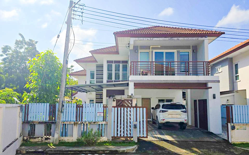 บ้านเดี่ยวสองชั้นทำเลดี พร้อมเข้าอยู่ ในโครงการเอเรสมา วิลล่า หางดง AHD-H1110