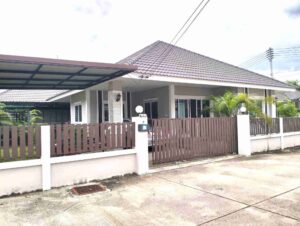 บ้านหางดงที่ให้ความเรียบง่าย แต่ครบทุกการใช้ชีวิต AHD-H1196