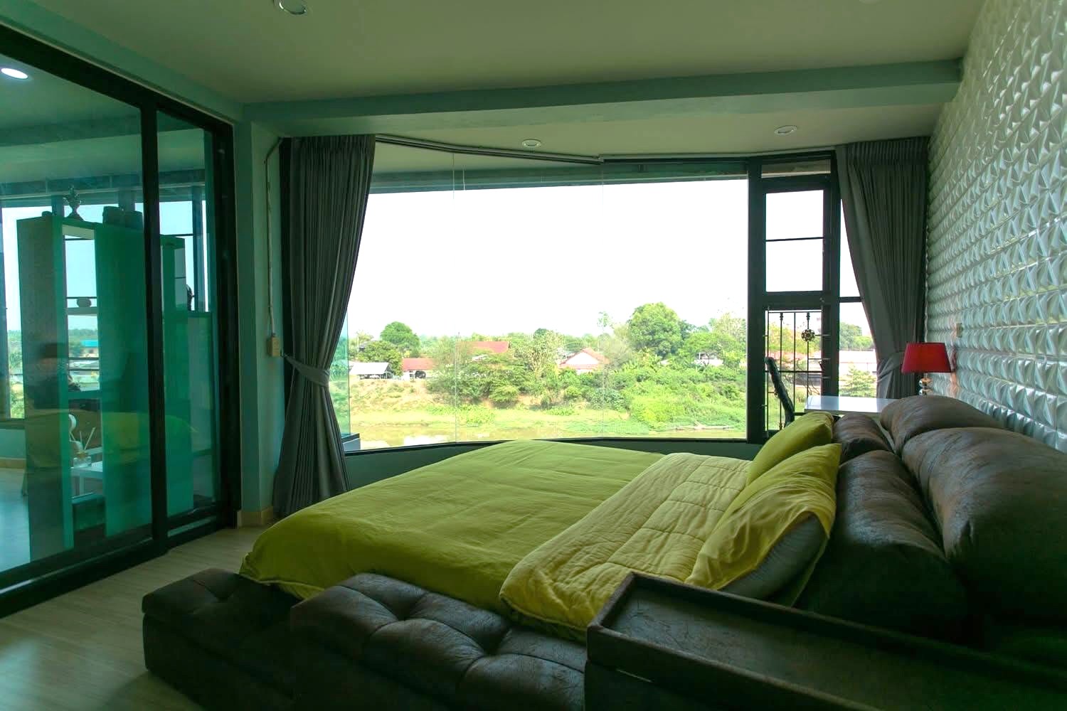 บ้านเดี่ยวสามชั้น ตกแต่งสวยงาม พร้อมอยู่ ย่านป่าแดด เชียงใหม่ AHD-H1357