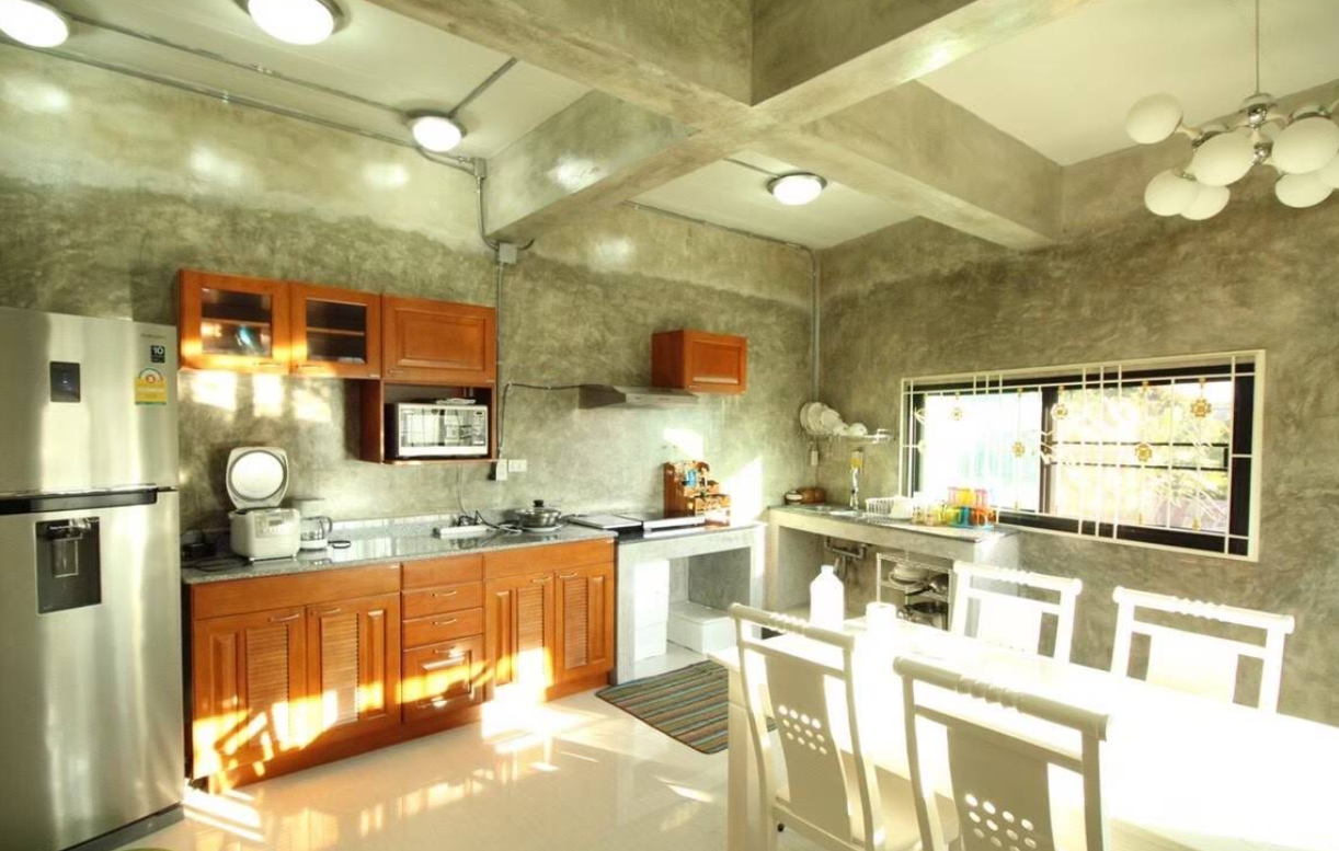 บ้านเดี่ยวสามชั้น ตกแต่งสวยงาม พร้อมอยู่ ย่านป่าแดด เชียงใหม่ AHD-H1357