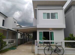 บ้านเดี่ยวสองชั้นให้เช่าในตำบลน้ำแพร่ อำเภอหางดง จังหวัดเชียงใหม่ AHD-H1365