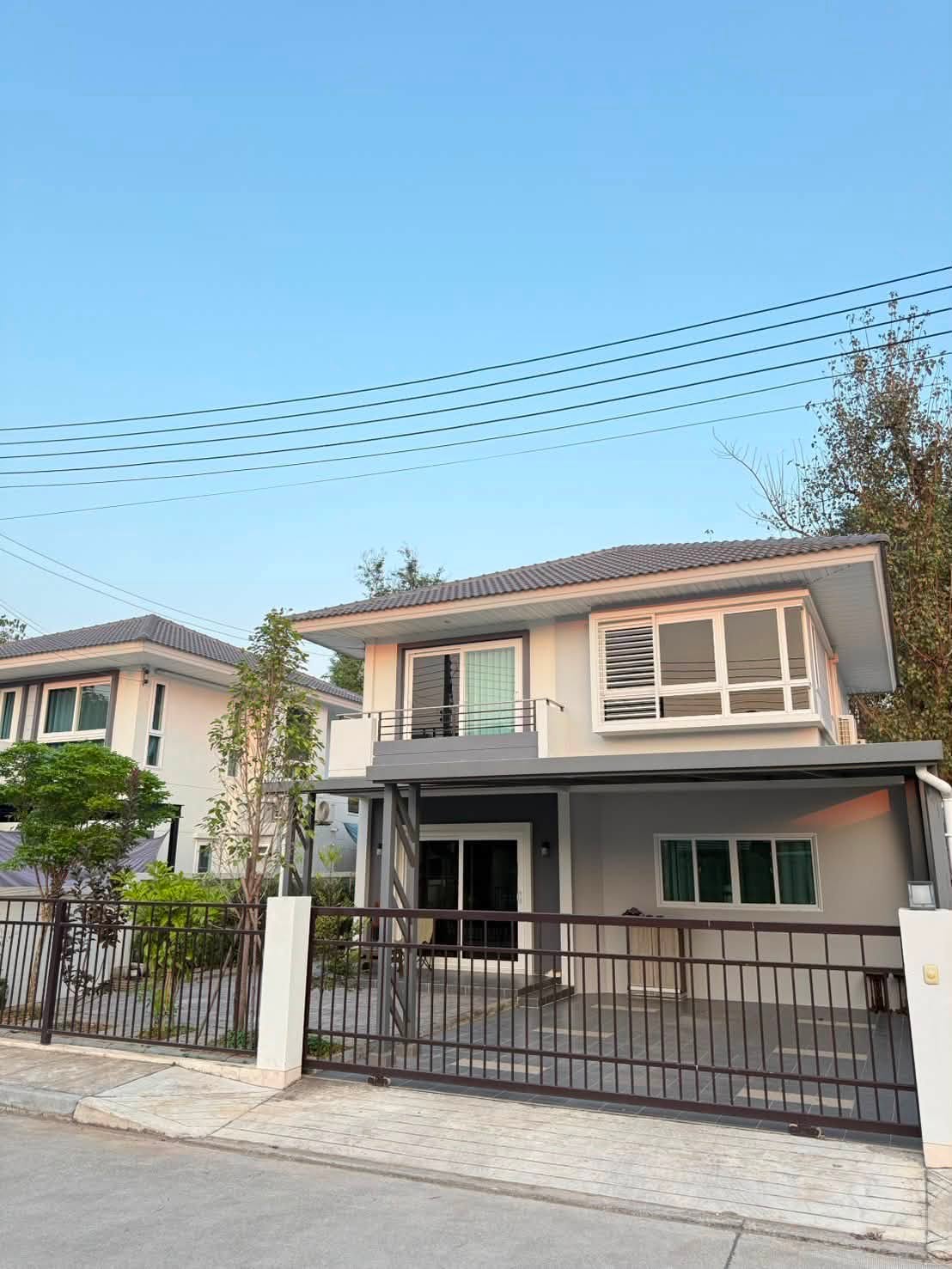 บ้านเดี่ยวสองชั้นให้เช่า แม่ริม | บ้านพร้อมอยู่ ใกล้ธรรมชาติ ในโครงการคุณภาพ AMR-H0322