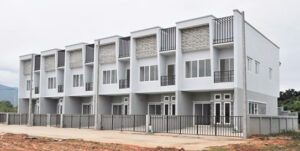 งบ 5,000 บาท กับทาวน์โฮม 3 ห้องนอน ใกล้มหาวิทยาลัยราชภัฏเชียงราย 5A1-T0048
