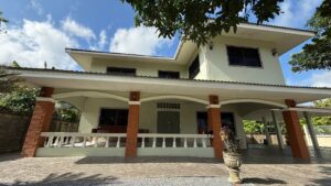 ให้เช่าบ้านเดี่ยว 2 ชั้น หลังใหญ่ ทำเลรอบเวียง เชียงราย | 4 ห้องนอน 7 ห้องน้ำ | ที่ดิน 147 ตร.ว. | 45,000 บาท/เดือน   5A3-H0388