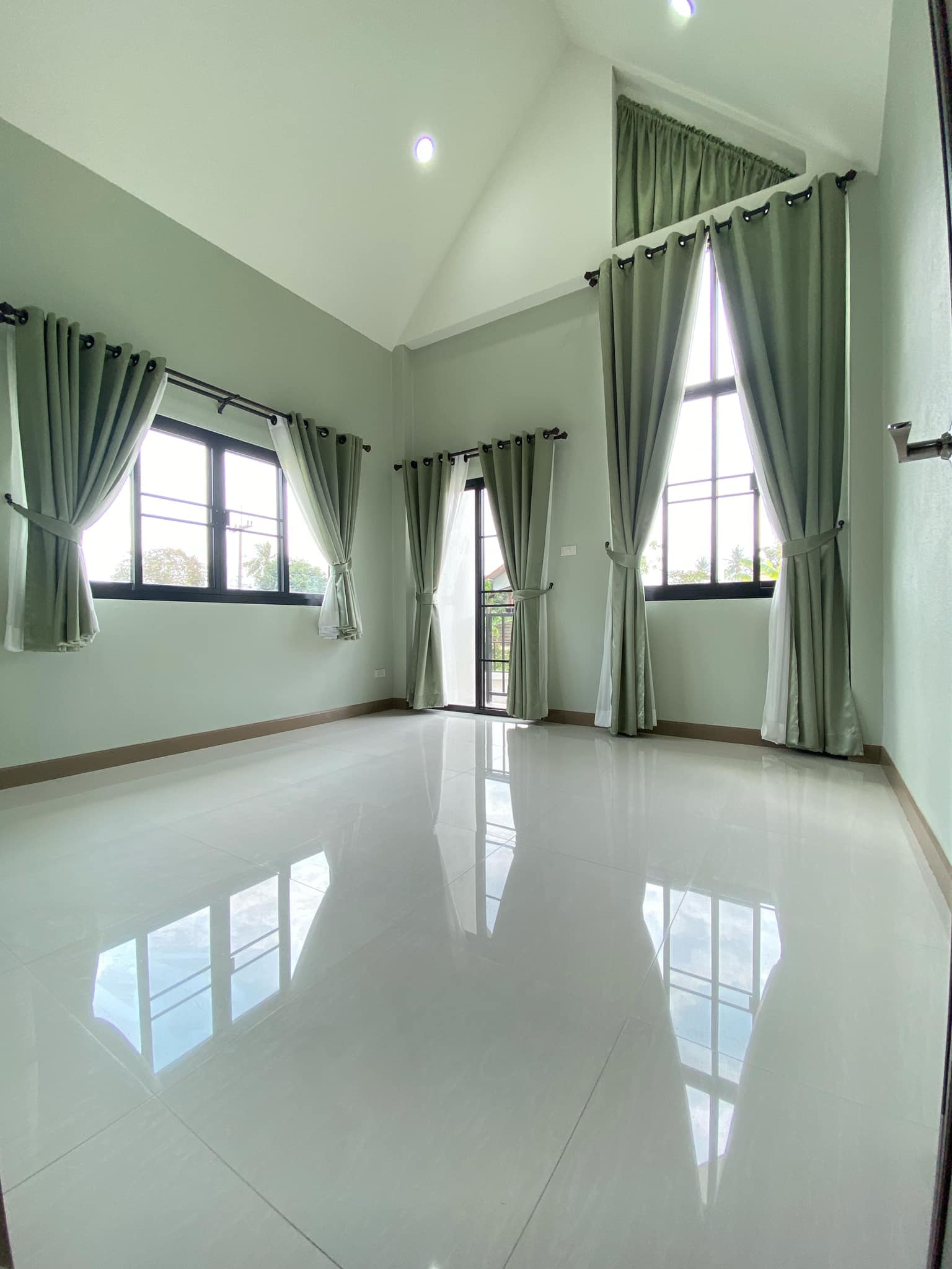 บ้านเดี่ยวชั้นเดียวให้เช่า ที่ดินกว้าง 122 ตร.ว. ทำเลแม่ยาว เชียงราย | 3 ห้องนอน | 18,000 บาท/เดือน  5A4-H0292
