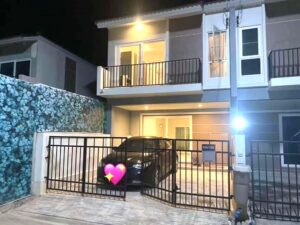 ทาวน์โฮมสองชั้น 3 ห้องนอน ในเมืองเชียงราย 5A4-T0078