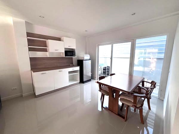 ทาวน์โฮมสองชั้น 3 ห้องนอน ในเมืองเชียงราย 5A4-T0078