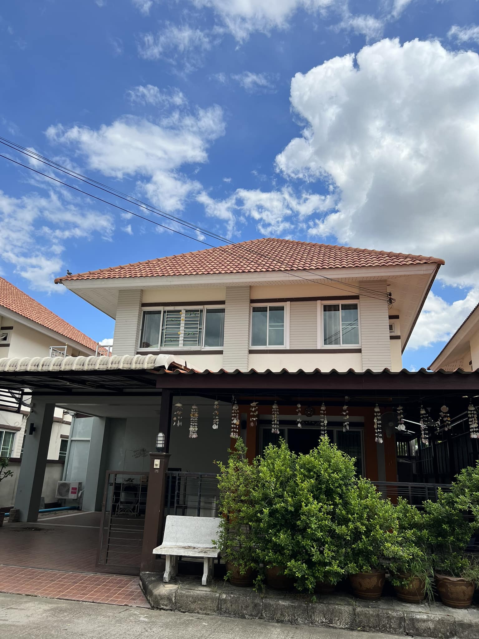 บ้านเดี่ยวสองชั้น ทำเลสันทราย เชียงใหม่ 24,000 บาท/เดือน  A4-H0493
