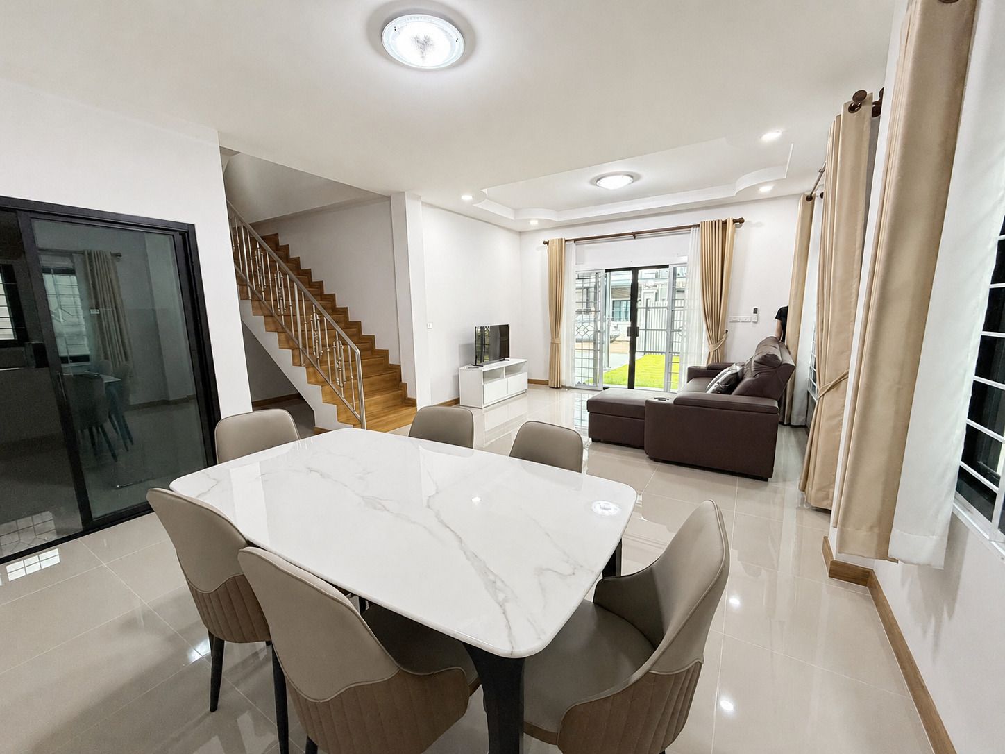 บ้านเดี่ยว 2 ชั้น 35K｜บ้านเมืองที่ให้พื้นที่ 170 ตร.ม. เมืองเชียงใหม่ A6-H0484