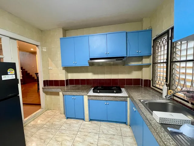 บ้านเดี่ยว 2 ชั้น ที่ดินกว้าง 100 ตร.ว. | 3 ห้องนอน 3 ห้องน้ำ | ใกล้สนามบินเชียงใหม่ | 25,000 บาท/เดือน  A7-H0717