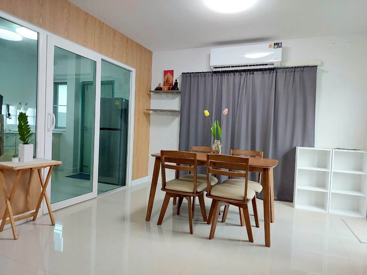 ให้เช่าบ้านเดี่ยว 2 ชั้น พร้อมเฟอร์นิเจอร์ ใกล้โรงเรียนสารสาสน์วิเทศล้านนา | A8-H0629