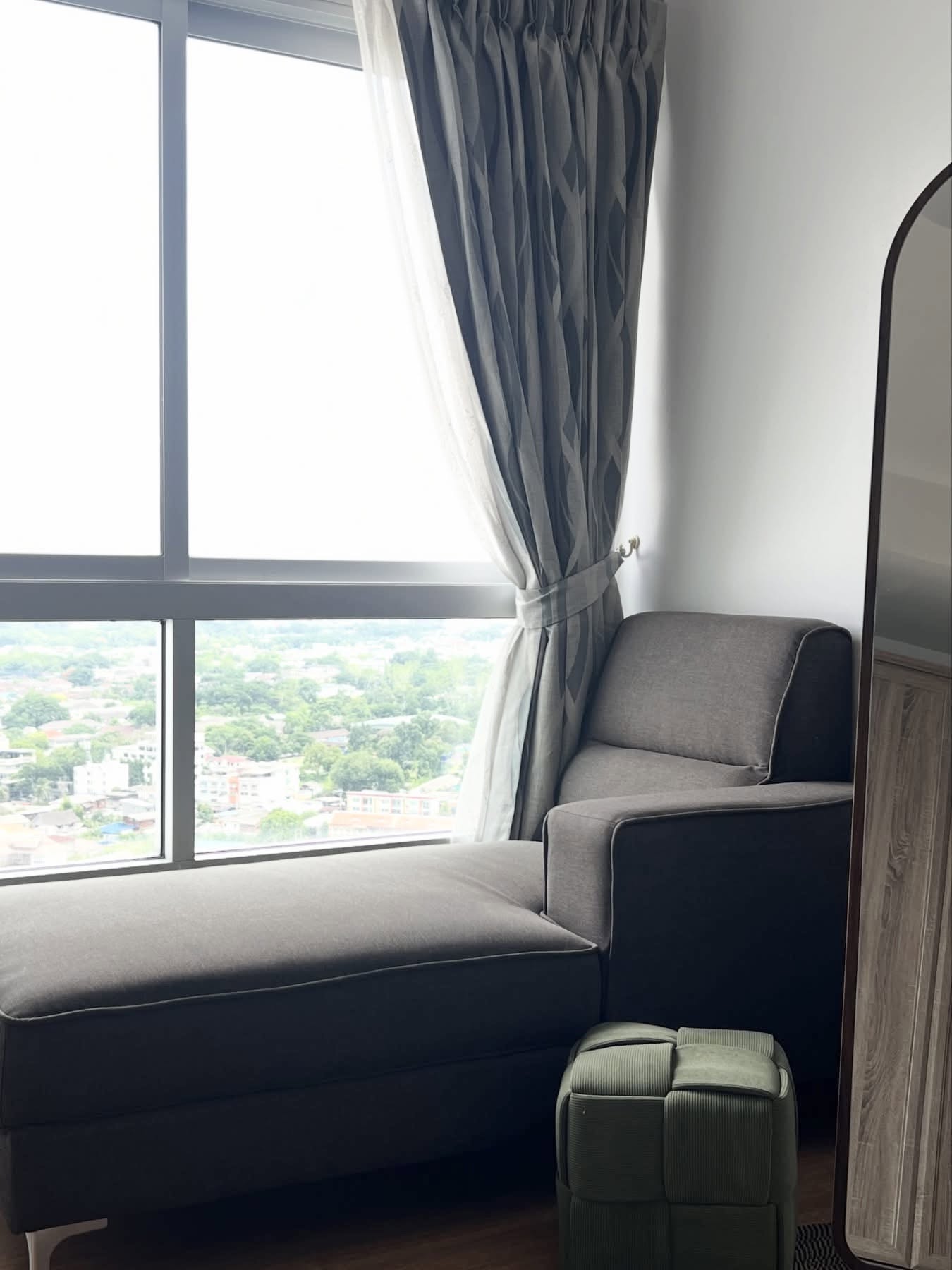 คอนโดชั้น 24 วิวเมือง ใกล้ Central 800 ม. A9-C1379