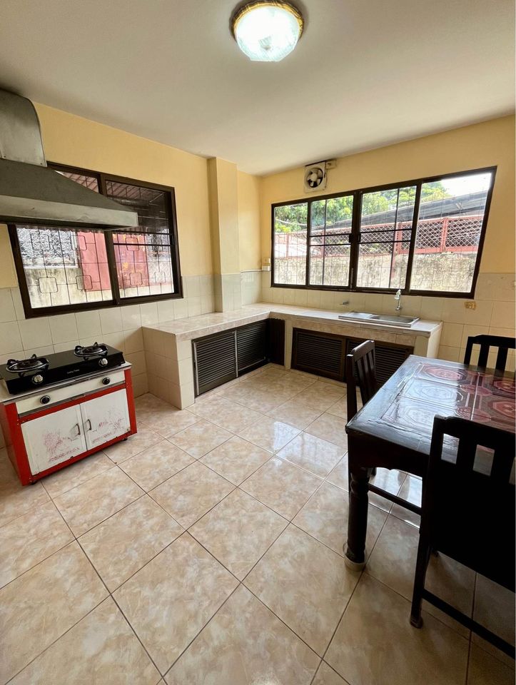 บ้านเดี่ยวสองชั้น พื้นที่กว้างขวาง ทำเลเมืองเชียงใหม่ A9-H0372