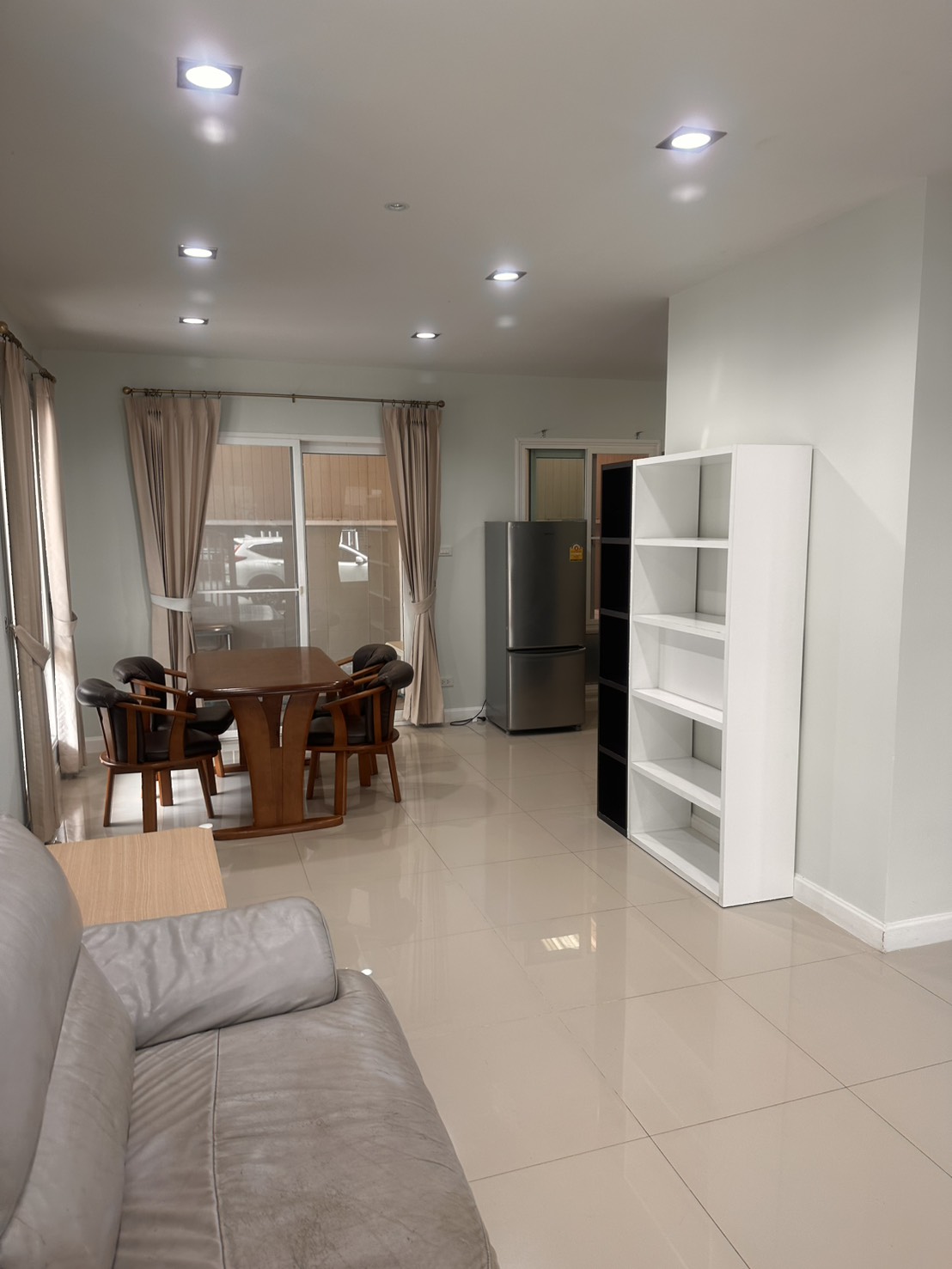 ทาวน์โฮมหัวมุม 2 ชั้นให้เช่า ใกล้เซ็นทรัล แอร์พอร์ต เชียงใหม่ | 3 ห้องนอน | 18,000 บาท/เดือน  A9-T0271